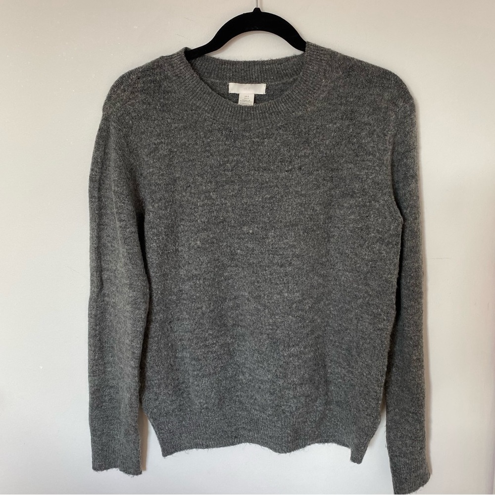 H&M fine knit gray sweater